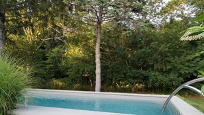 Outdoor pool - Sweet Retreat Luxury Southampton 4BR Pool & Jacuzzi (Southampton)