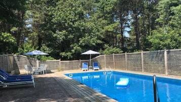 Outdoor pool | Outdoor pool, a heated pool
