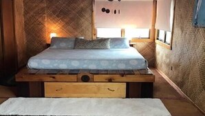 4 bedrooms - True Beach House On The Beach! Once Upon A Tide (Wading River)