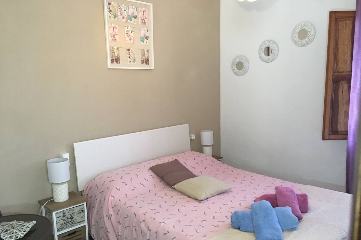 Standard Room, 1 Queen Bed, Pool View (CHAMBRE MANGO)