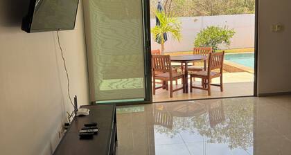 Residencia con ALBERCA PRIVADA2