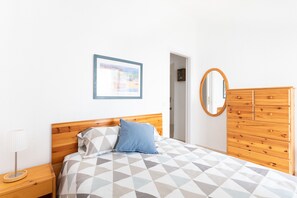 1 bedroom, iron/ironing board, free WiFi, bed sheets
