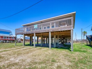 Exterior - Coastal Contemporary Only steps away from water (Surfside Beach)