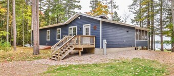 Family & Pet Friendly Luxury Cottage on Crystal Clear, PRIVATE Meta Lake! 