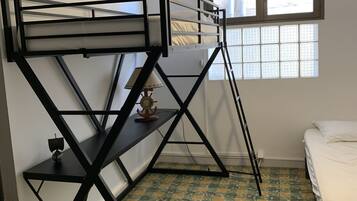 3 bedrooms, free WiFi, wheelchair access