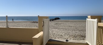 Erdgeschoss der Villa am Strand