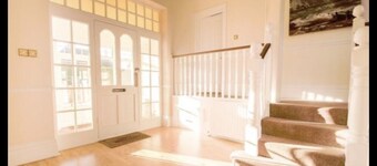 Spacious 5 bedroom Southwold home, all en-suite, close to pier and town