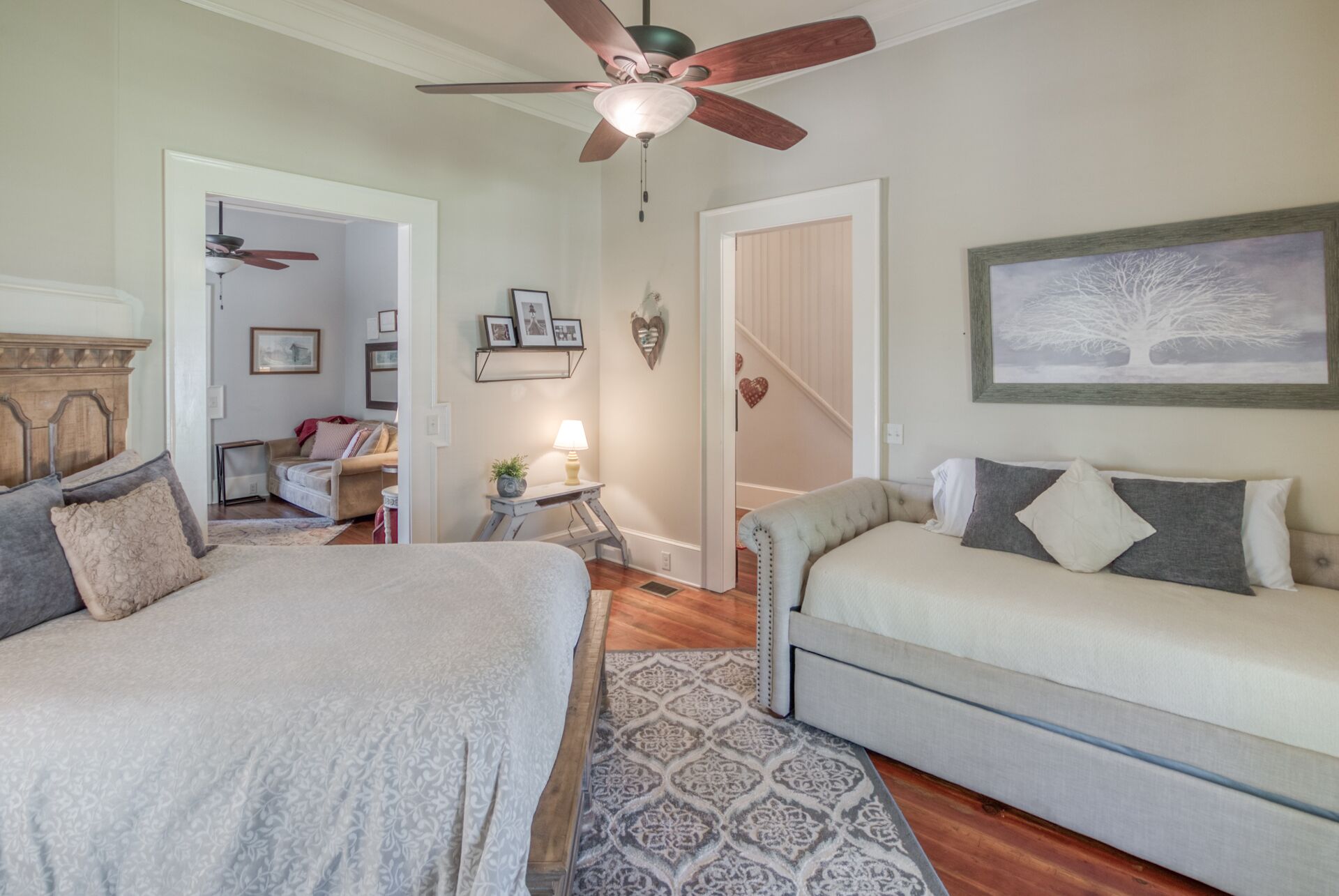 3 bedrooms, in-room safe, desk, iron/ironing board