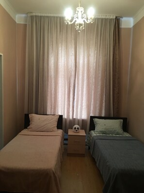 2 bedrooms, iron/ironing board, WiFi, bed sheets