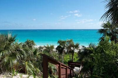 Lux Beachfront House W/ Private Pool on Banks Rd. Walk to Tippy's!