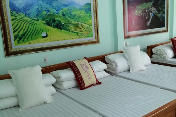 Panoramic Triple Room | Living area | Flat-screen TV