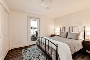 2 bedrooms, iron/ironing board, travel crib, WiFi - The Salida Opera House Loft (Salida)