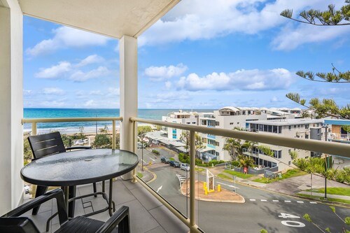 Alinga U5 Kings Beach Apartment Ocean Views