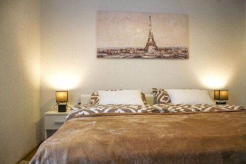 New Simple Apartment SWEET DREAMS ***