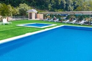 Kolam renang terbuka 