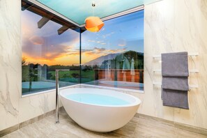 Bathroom - Hapuku Lodge (Hapuku)