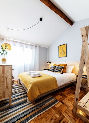 5 chambres, chambres insonorisées, fer et planche à repasser