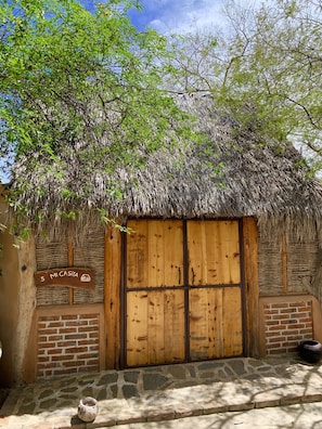 Comfort Bungalow, Multiple Beds | 2 bedrooms, free WiFi, bed sheets - Cabañas el Triunfo (El Triunfo)