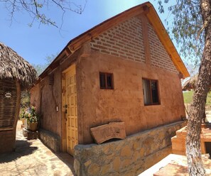 Classic Cabin, 2 Queen Beds, Accessible, Ground Floor - Cabañas el Triunfo (El Triunfo)