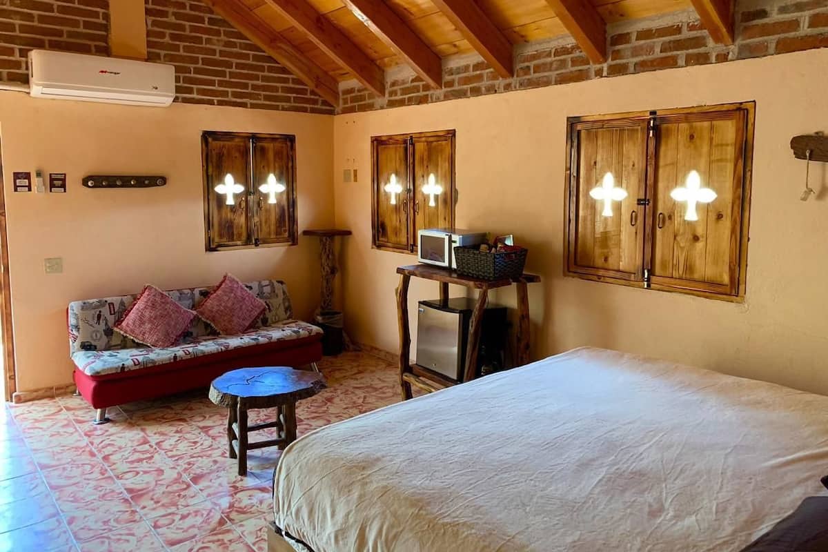 2 habitaciones, wifi gratis y ropa de cama