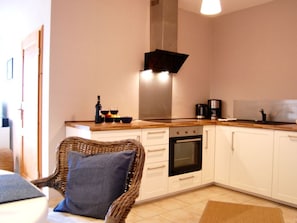 Kühlschrank, Herdplatte, Geschirrspüler