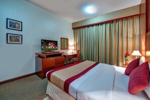 基本開放式客房, 1 張單人床 | 遮光窗簾/窗簾、熨斗/熨衫板、摺床/加床 (收費)、免費 Wi-Fi