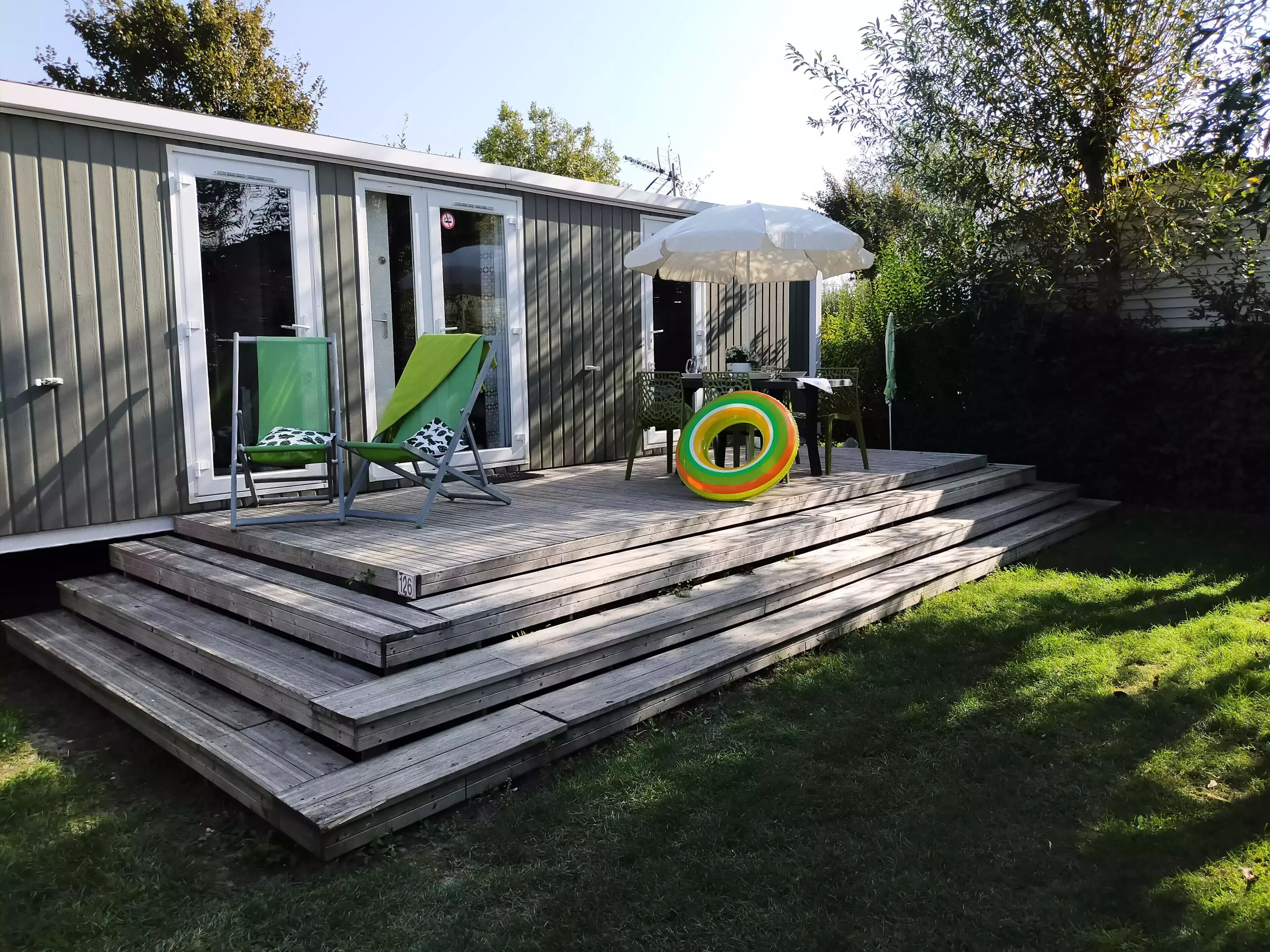 Camping Flower Les Aubépines**** - Comfort mobile home 3 rooms 4 people