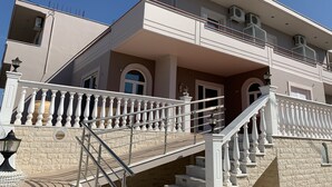 واجهة المنشأة
