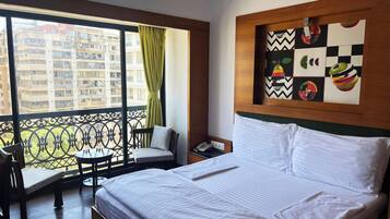 Deluxe Room | Egyptian cotton sheets, premium bedding, memory-foam beds, in-room safe