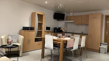 Căn hộ, nhiều giường | Bếp riêng | Tủ lạnh, lò vi sóng, lò nướng, bếp nấu