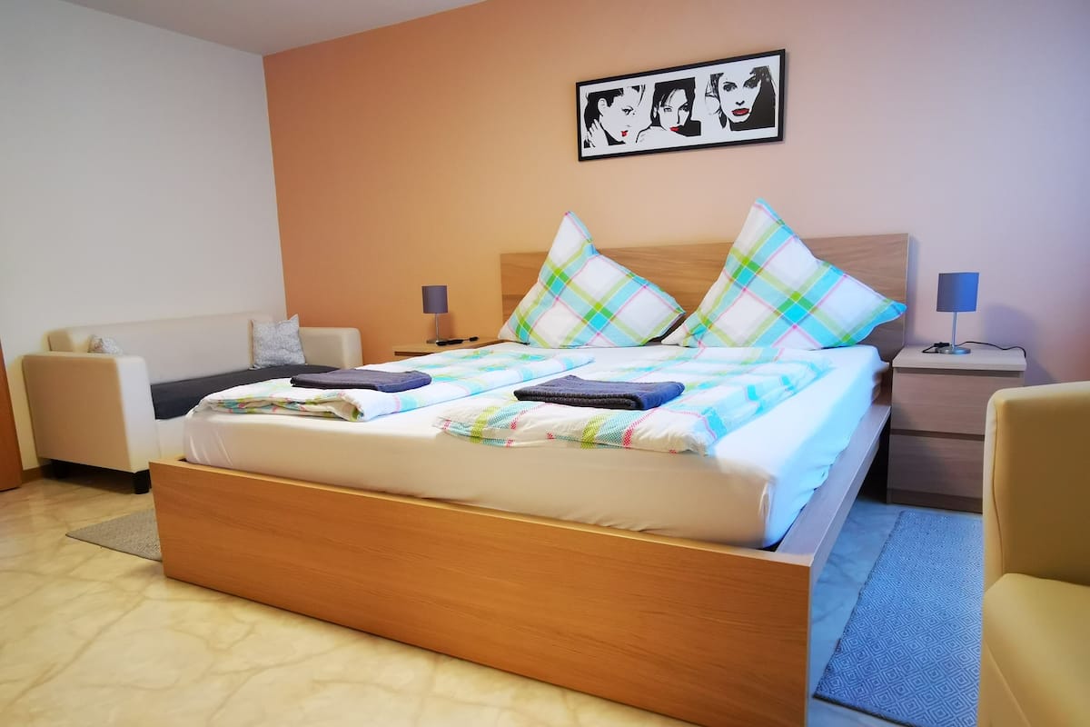 Apartment, Multiple Beds | Blackout drapes, WiFi (free), bed sheets
