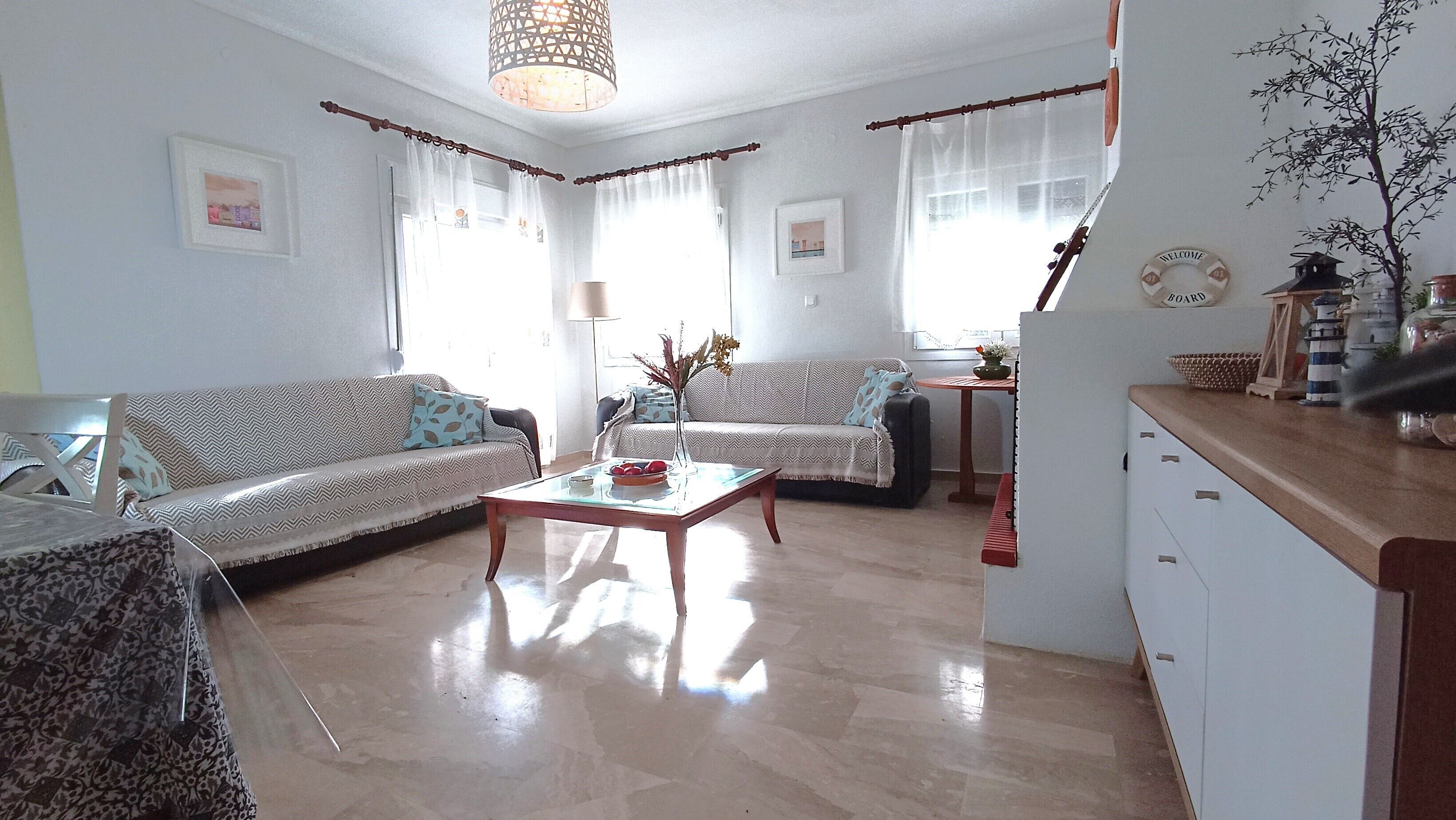 Family House | Living area | Flat-screen TV, fireplace, DVD player