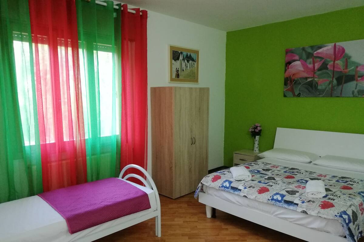 Classic Triple Room, Multiple Beds, Ensuite