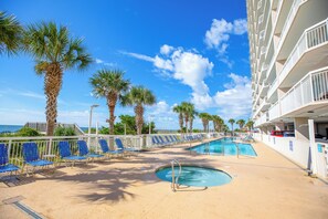 Innenpool, beheizter Pool