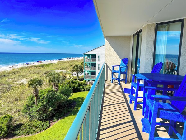 Property grounds - Beach Club I 3E! Fantastic OceanFront 3 Bedroom Condo! Book now today for best rates! (North Myrtle Beach)