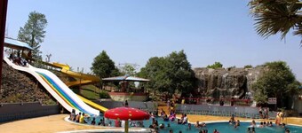 swapna bhumi farm resort