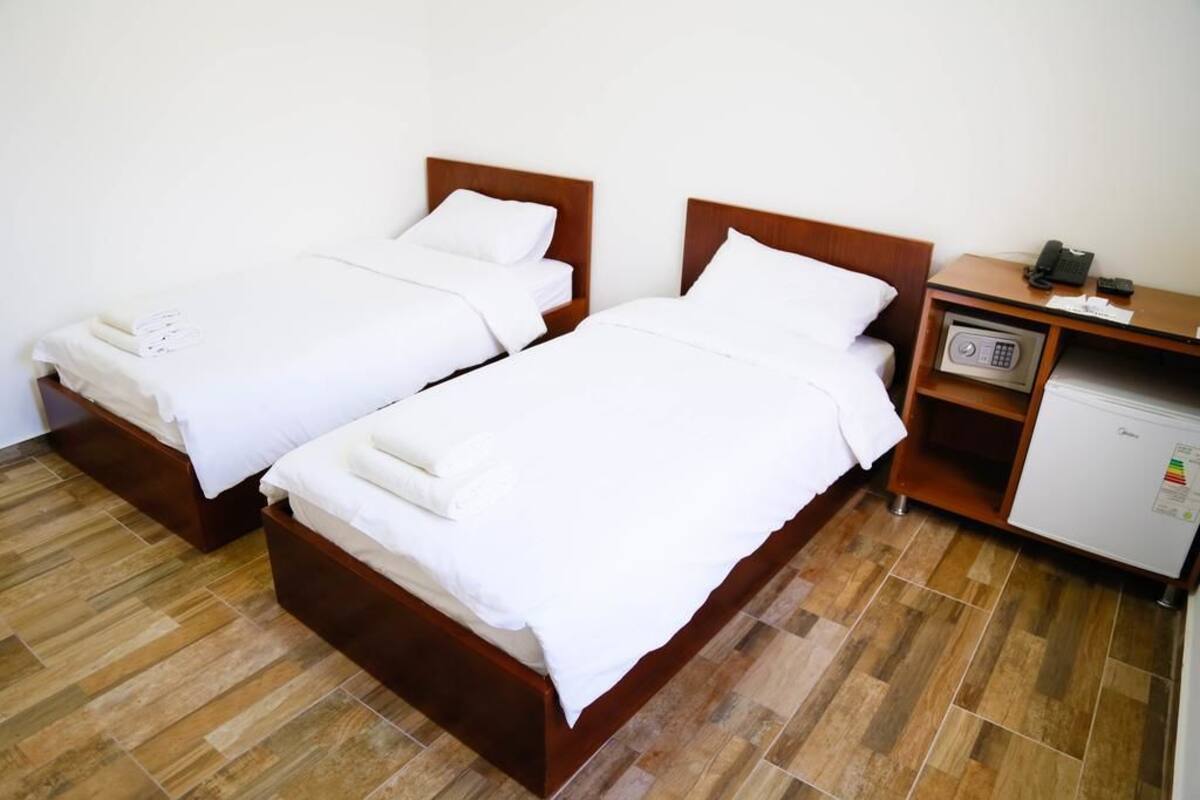 Minibar, soundproofing, WiFi (free), bed sheets