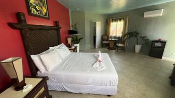 Minibar, in-room safe, iron/ironing board, free WiFi