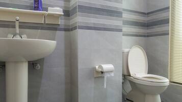 Shower, rainfall showerhead, designer toiletries, bathrobes