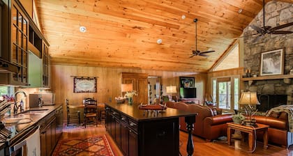 Mountain Home con mucha privacidad y aliento tomando Vistas