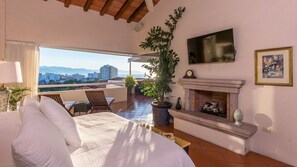 4 Schlafzimmer, Zimmersafe, Bügeleisen/Bügelbrett, WLAN