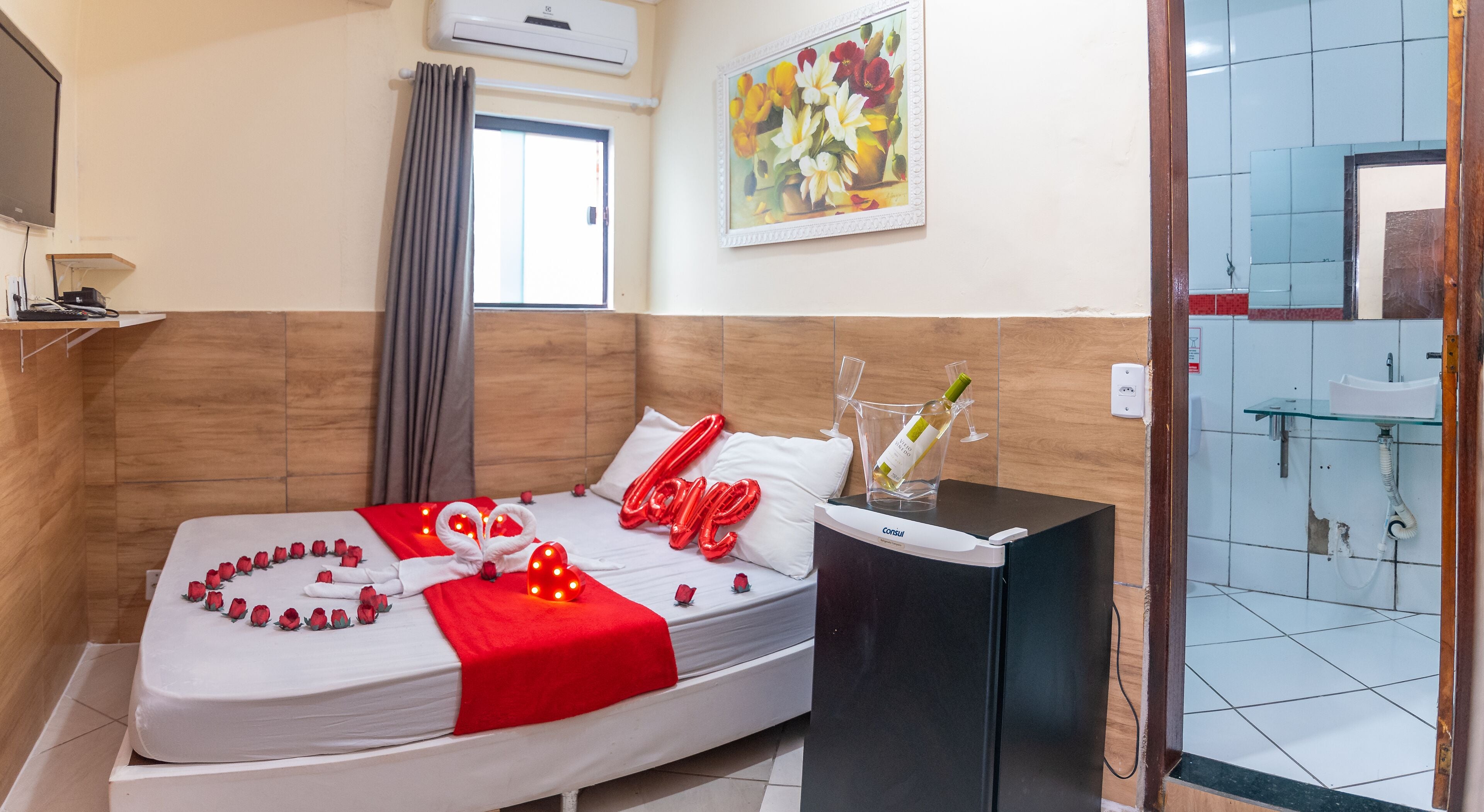 迷你吧、遮光布/窗簾、免費無線上網、床單