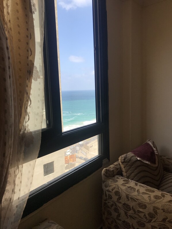 Apartment, 2 Bedrooms, Accessible, Beach View | Living area | 48-inch flat-screen TV with satellite channels, TV, Netflix - Amazing Apartment Beach View Next Hilton (Alexandria)