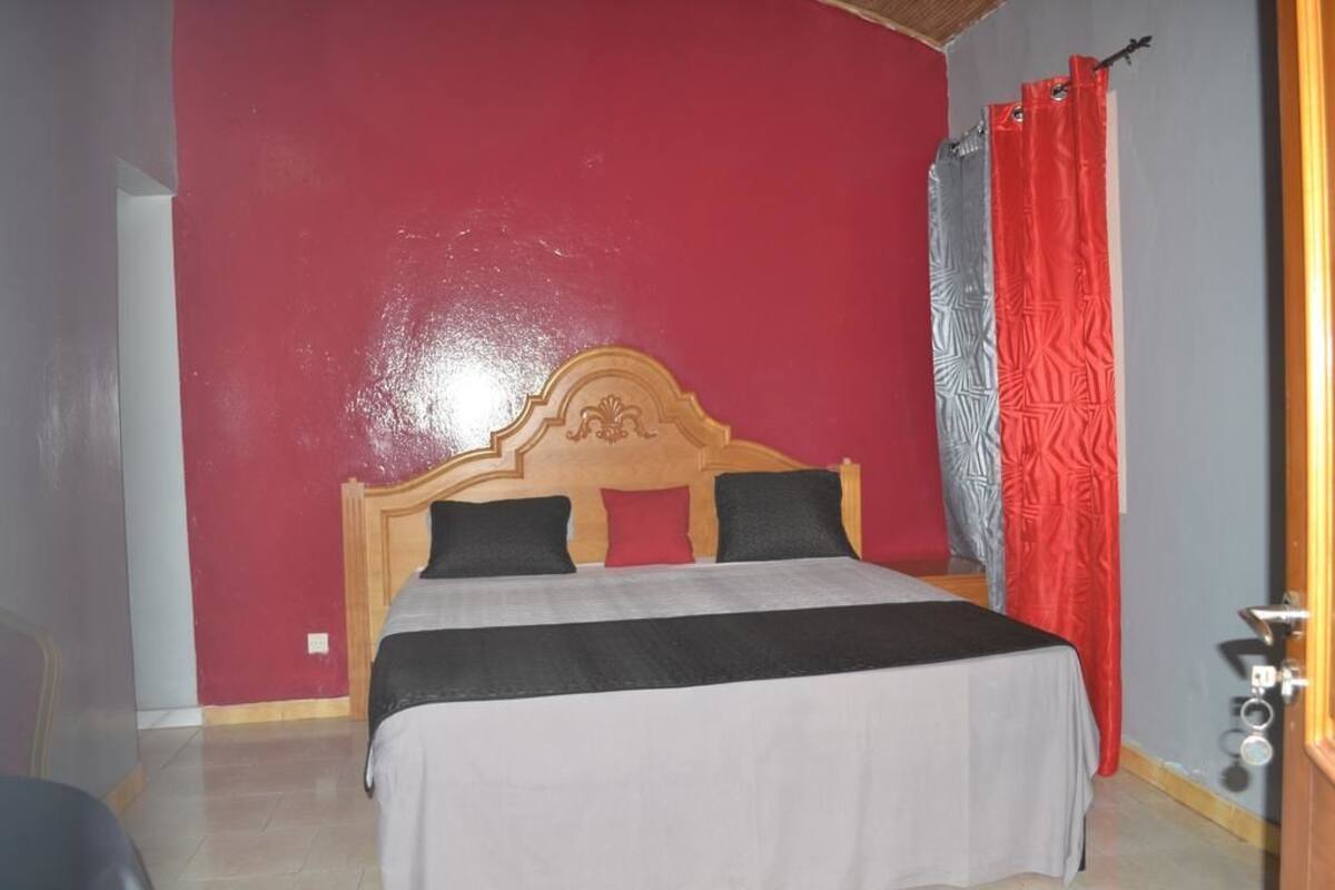 Habitación estándar doble, 1 cama doble, no fumadores | Decoración individual, escritorio, cortinas opacas y wifi gratis