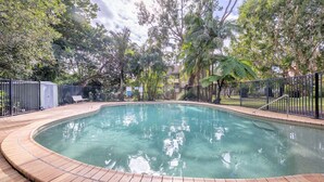 Pool - Bay Parklands, 34 2 Gowrie Avenue - Air con, Wifi, Views, Pool, Spa & Tennis Court (Nelson Bay)