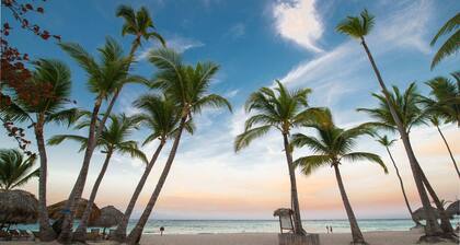 Villa Fortuna Iberostar private pool, Bavaro beach, golf club, Wi-Fi