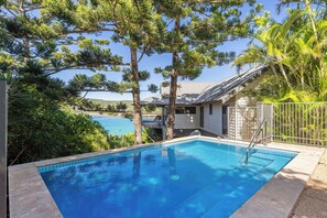 Pool - Mermaids Reach, Stunning House on Hamilton Island (Hamilton Island)