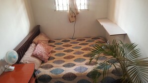 1 室のベッドルーム、アイロン / アイロン台、WiFi、ベッドシーツ