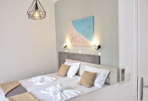 Family Apartment, 2 Bedrooms, Partial Sea View