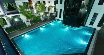 Executive 3BR Cozy Stay @ The Heights